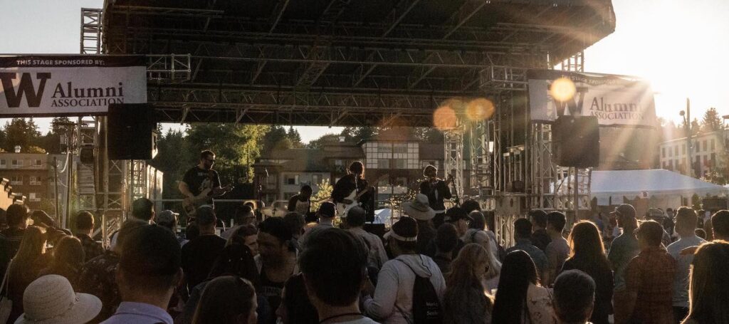 Keywords:
crowd at outdoor street festival - UW Bothell Block Party & Brewfest - Alumni