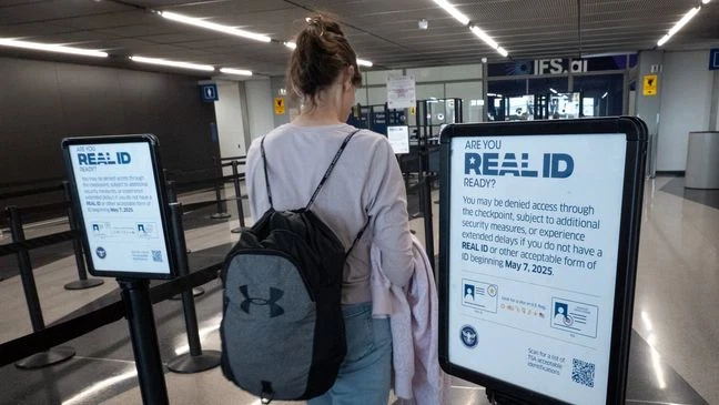 data center network switch with glowing cables - The Year of 100GbE in Data Center Networks