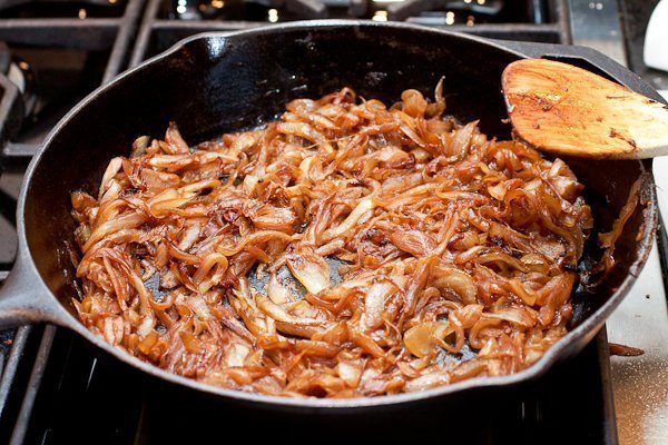 sauteing onions in skillet - How to Caramelize Onions - Smells Like Home